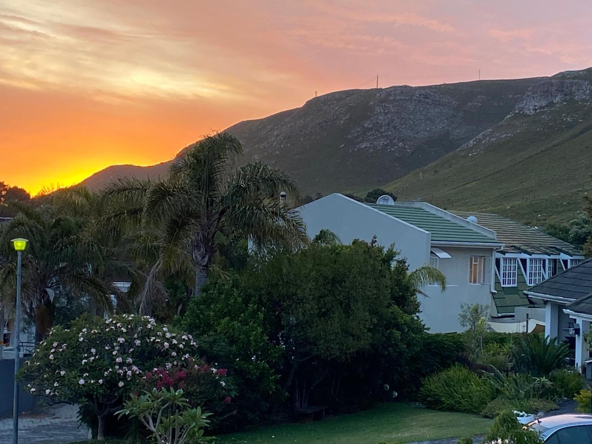 Bing Heights Suite Hermanus Esterno foto